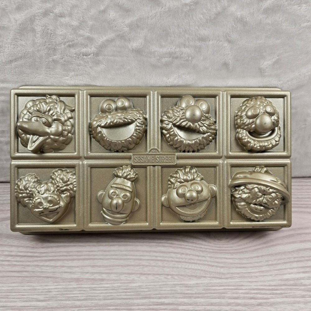 Nordic Ware Sesame Street Cake Pan Mold 2012 Big Bird Cookie Monster Rare